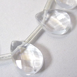 14mm白水晶切割扁水滴珠